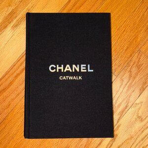 🖤CHANEL•Catwalk•Coffee Table Book•NWT🖤